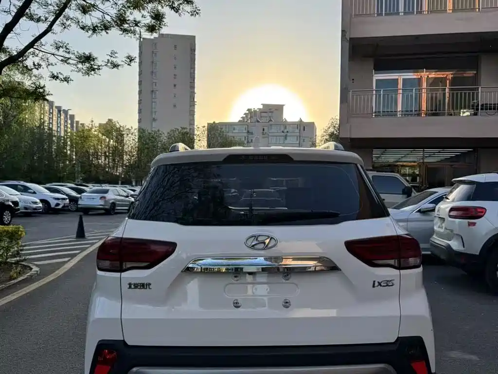 Beijing Hyundai ix35 2018 2.0L automatic two-wheel drive Zhiyong·Enjoy Edition купить на сайте DeffCars