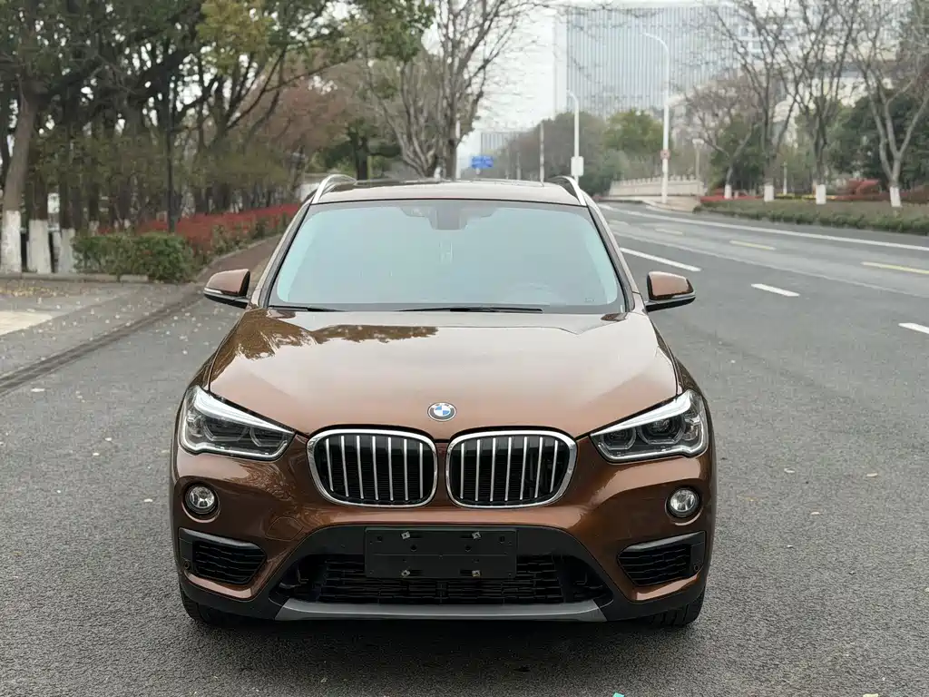 BMW X1 2016 sDrive18Li Exclusive Model купить на сайте DeffCars