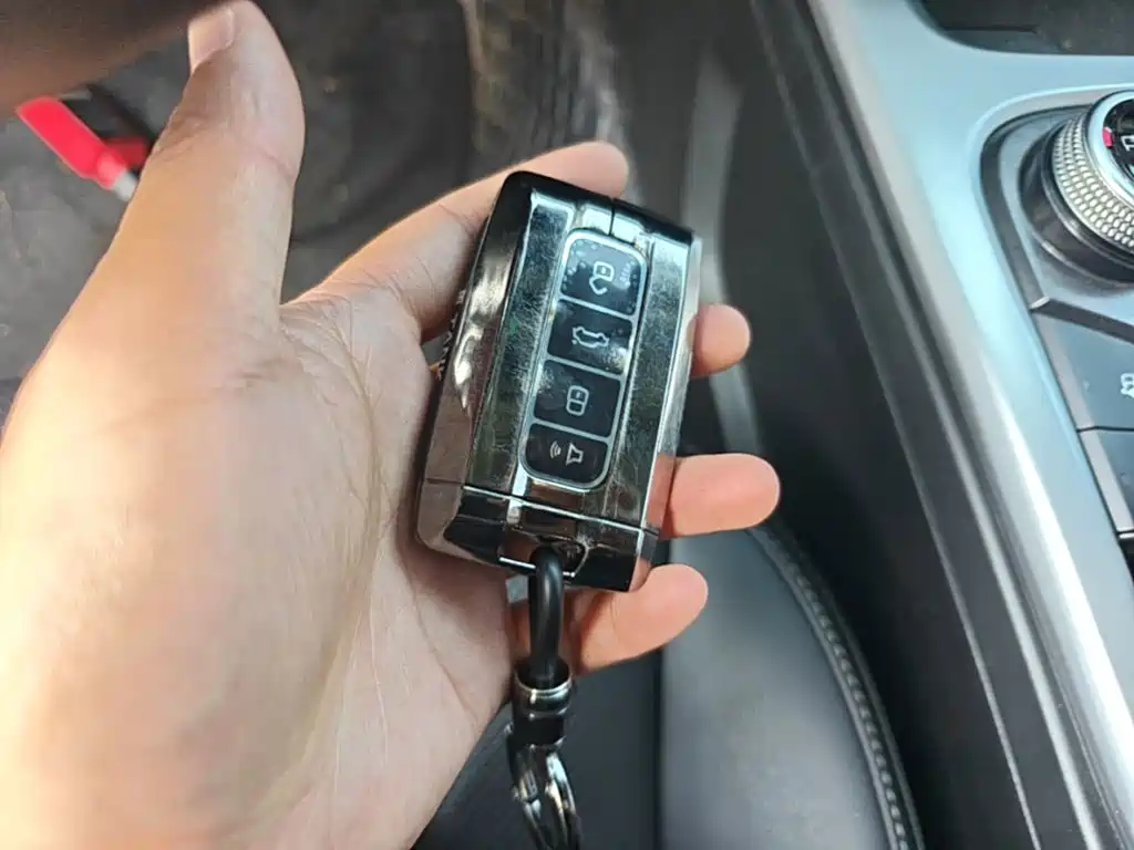 TANK 300 2023 2.0T Tieqi 02 купить на сайте DeffCars