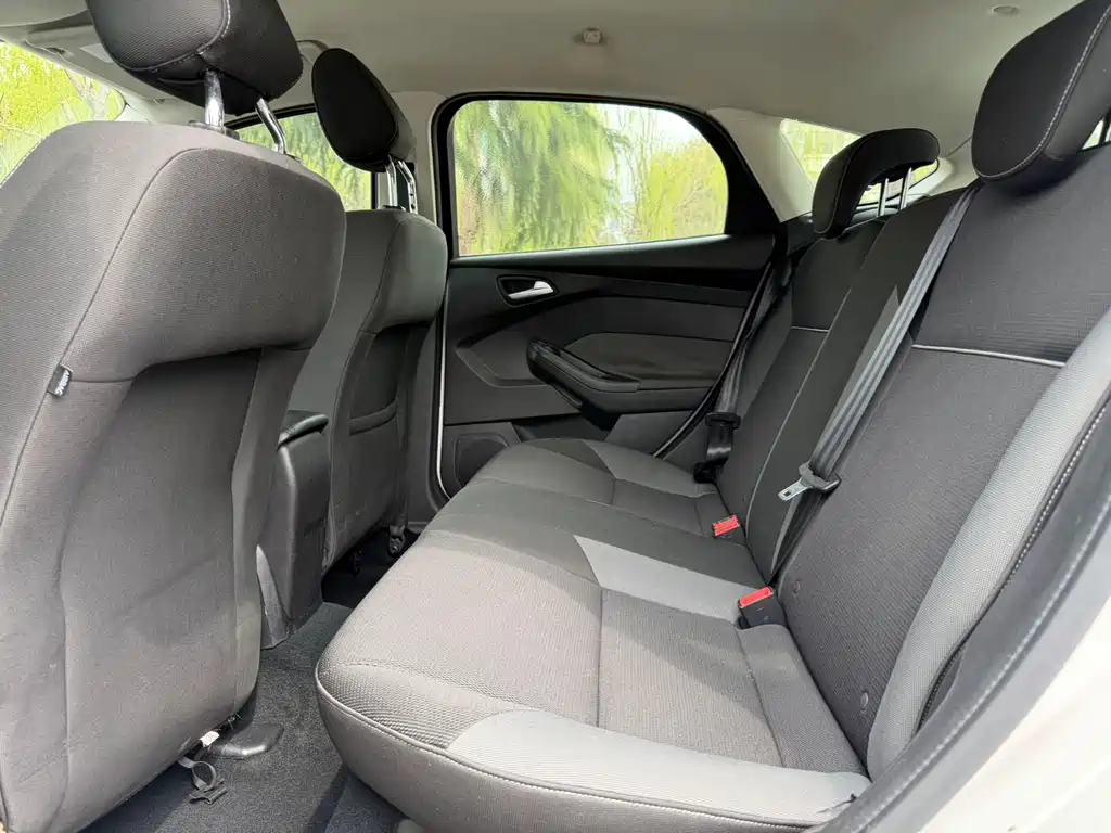 Focus 2012 hatchback 1.6L automatic comfort type купить на сайте DeffCars