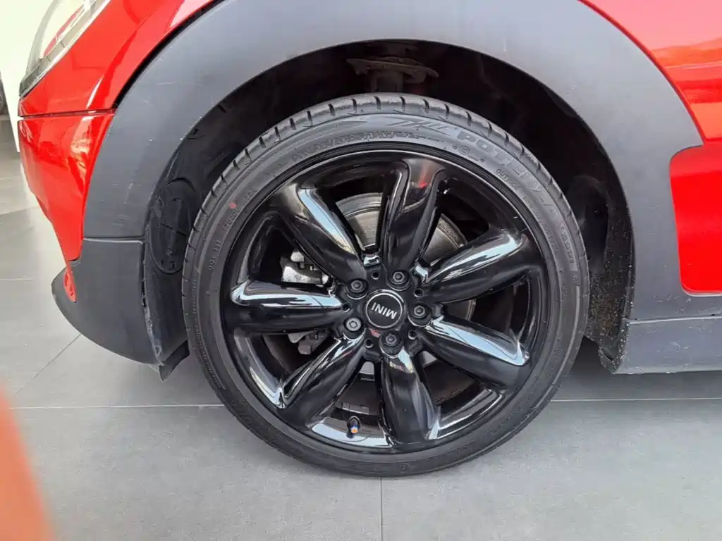 Clubman 2016 modified 1.5T Cooper connoisseur edition купить на сайте DeffCars