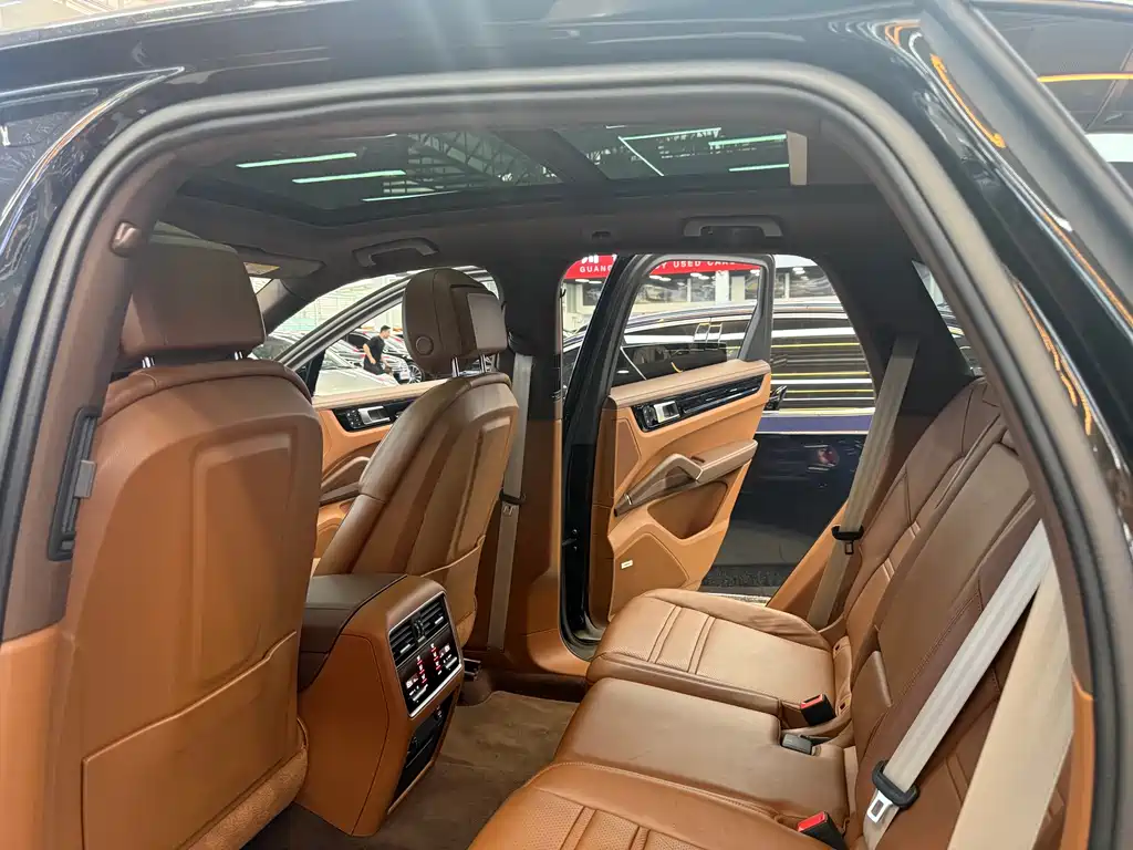 Cayenne 2023 Cayenne 3.0T Platinum Edition купить на сайте DeffCars