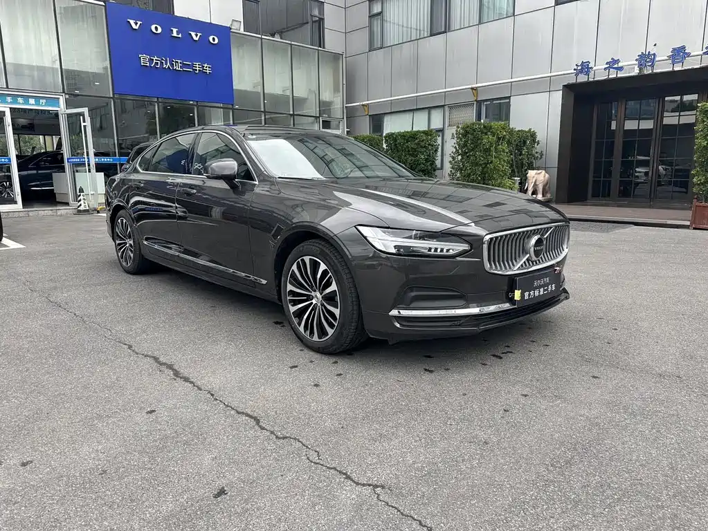 Volvo S90 2024 B5 Zhiyi Luxury Edition купить на сайте DeffCars