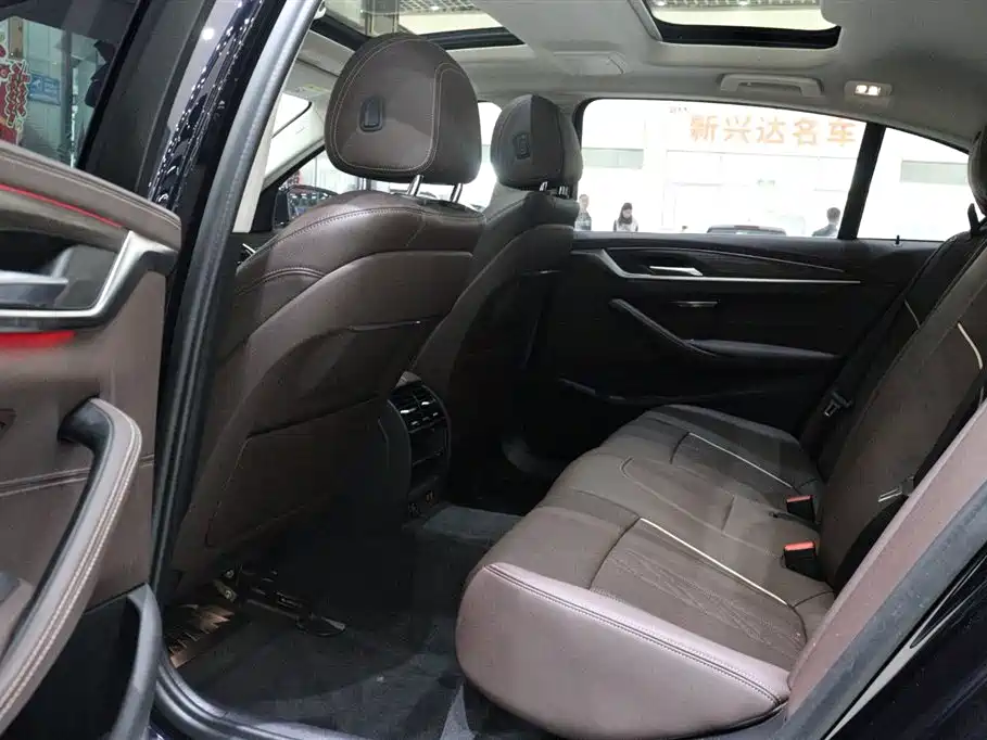 BMW 5 Series 2021 530Li Leading Luxury Package купить на сайте DeffCars