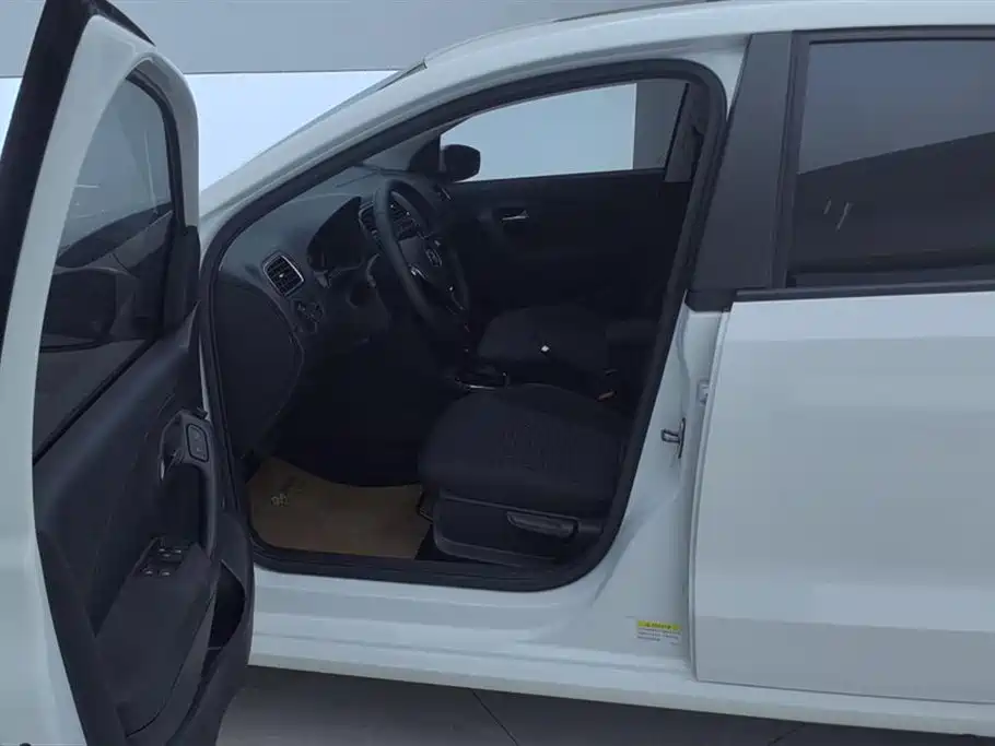 Polo 2018 1.5L automatic safety model купить на сайте DeffCars