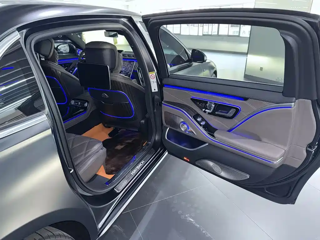 Maybach S-Class 2022 S 680 4MATIC Original Couture First Edition купить на сайте DeffCars