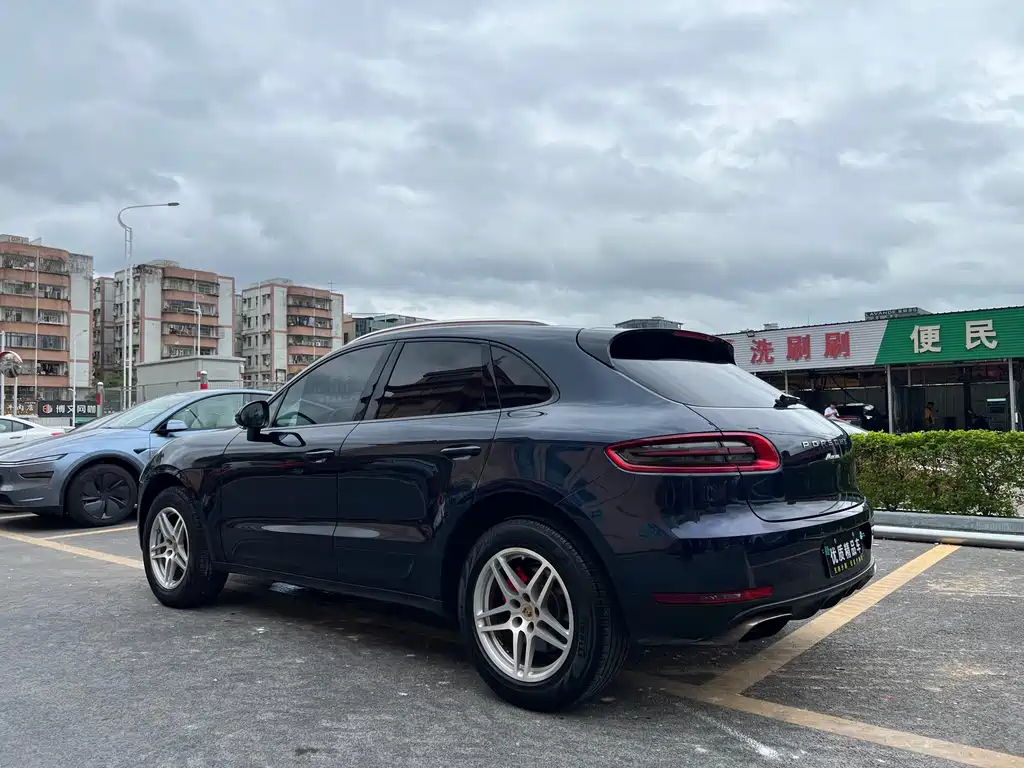 Macan 2017 Macan 2.0T купить на сайте DeffCars