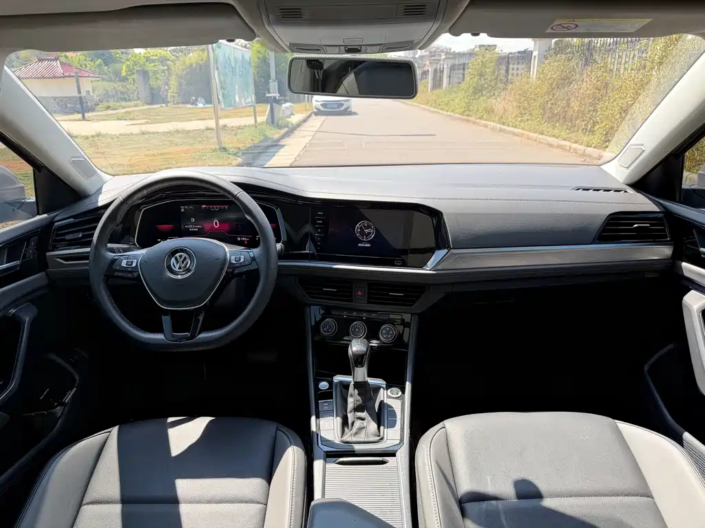 Sagitar 2022 200TSI DSG Flyover Edition купить на сайте DeffCars