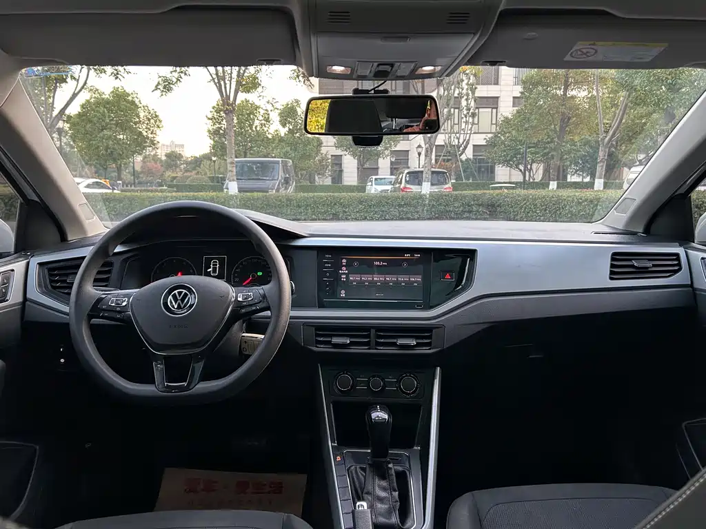 Polo 2021 Plus 1.5L Automatic Panoramic Enjoyment Edition купить на сайте DeffCars