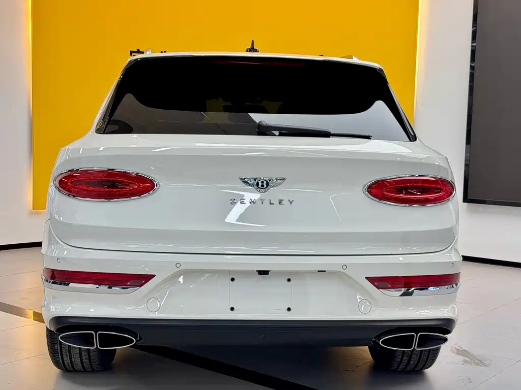 Bentayga 2022 4.0T V8 купить на сайте DeffCars