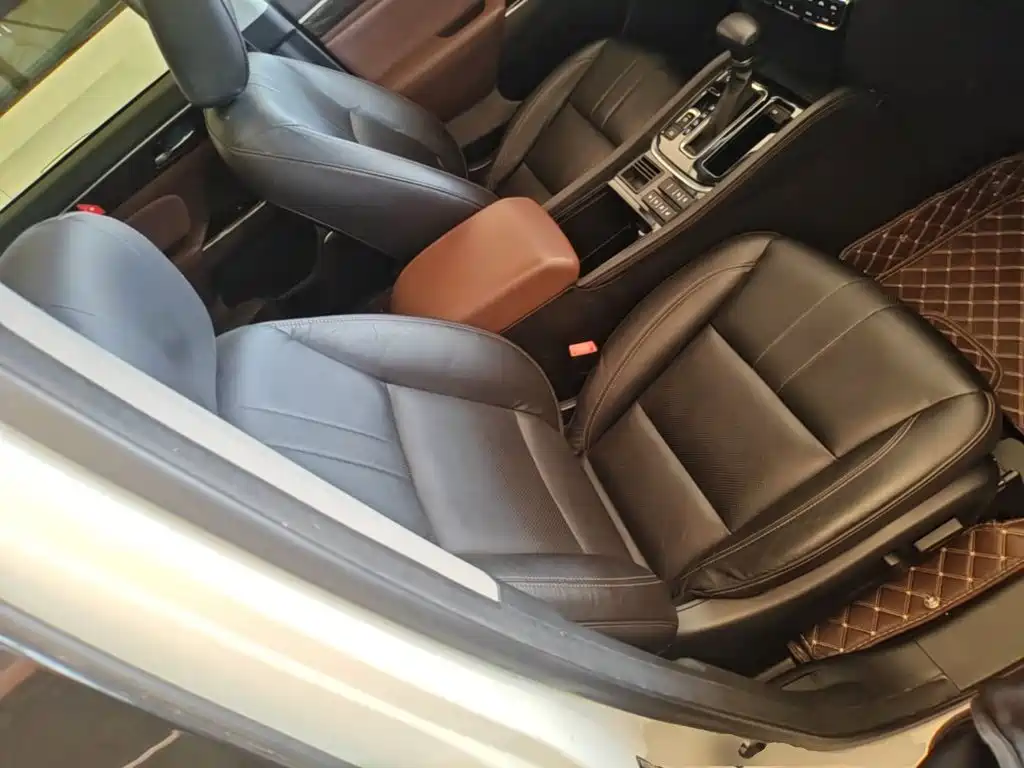 Trumpchi GS8 2017 320T two-wheel drive luxury intelligent version (seven seats) купить на сайте DeffCars