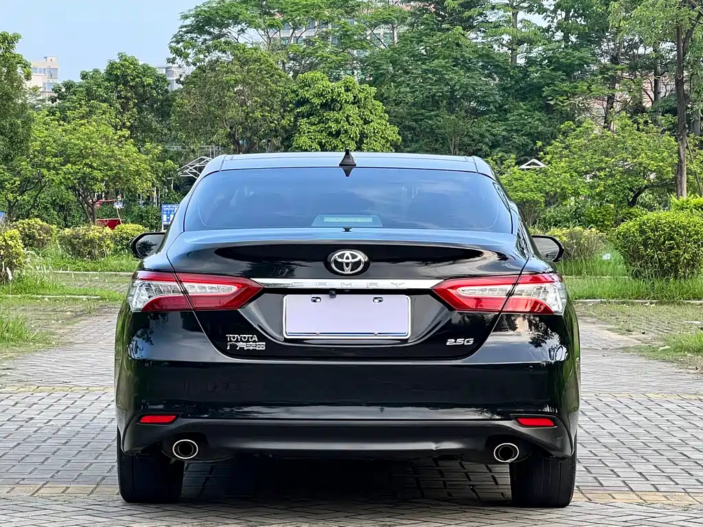 Camry 2018 2.5G Deluxe Edition купить на сайте DeffCars