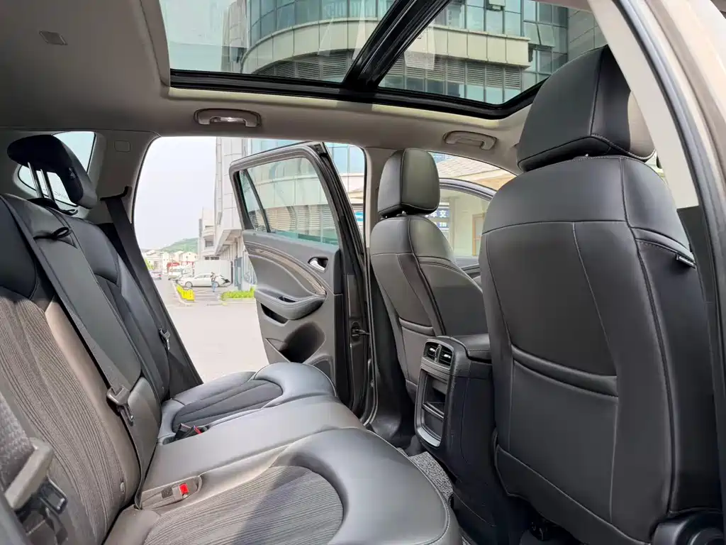 Envision Plus 2018 20T two-wheel drive leading model купить на сайте DeffCars