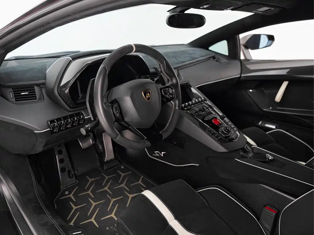 Aventador 2015 LP 750-4 Superveloce купить на сайте DeffCars
