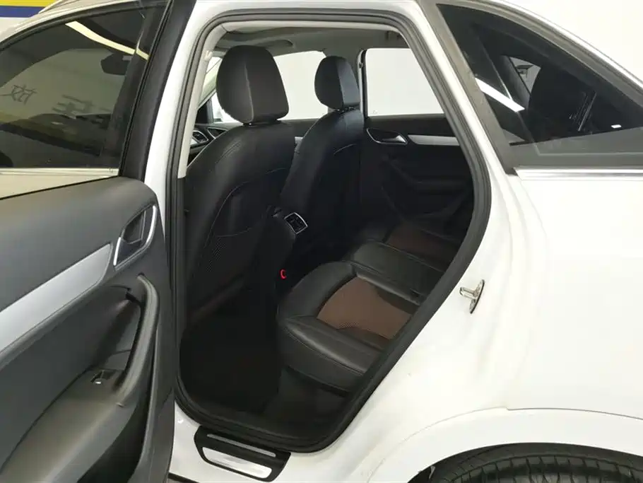 Audi Q3 2018 30th Anniversary Model 30 TFSI Fashion Model купить на сайте DeffCars