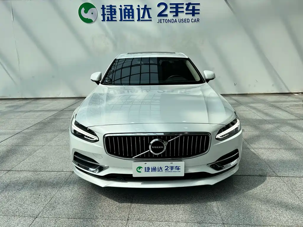 Volvo S90 2019 T5 Zhiyuan Edition купить на сайте DeffCars