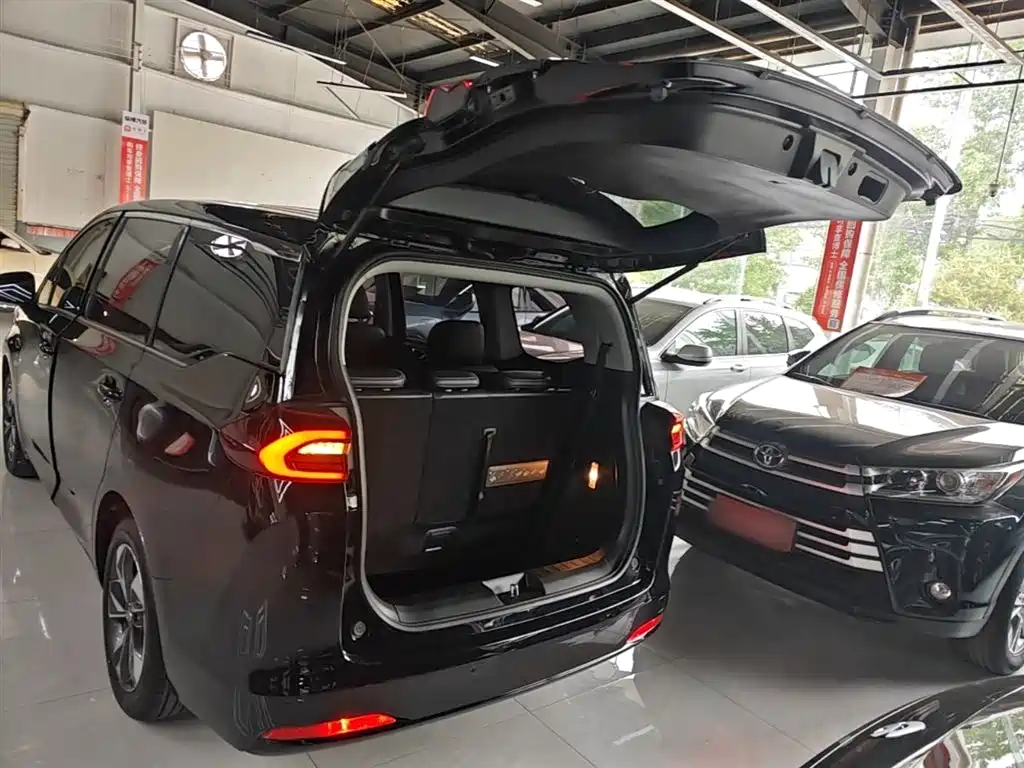 Trumpchi M6 2023 PRO 270T DCT Deluxe Edition купить на сайте DeffCars