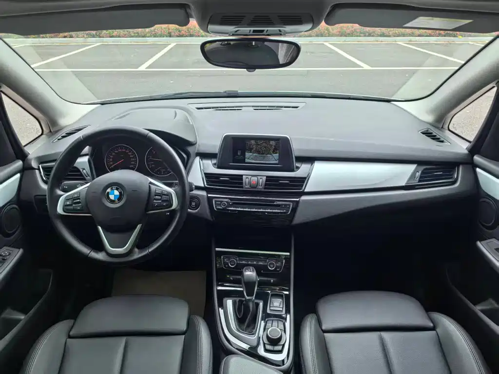 BMW 2 Series Touring 2016 220i Leading Model купить на сайте DeffCars