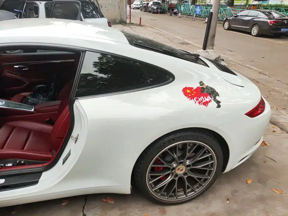 Porsche 911 2016 Carrera 3.0T купить на сайте DeffCars