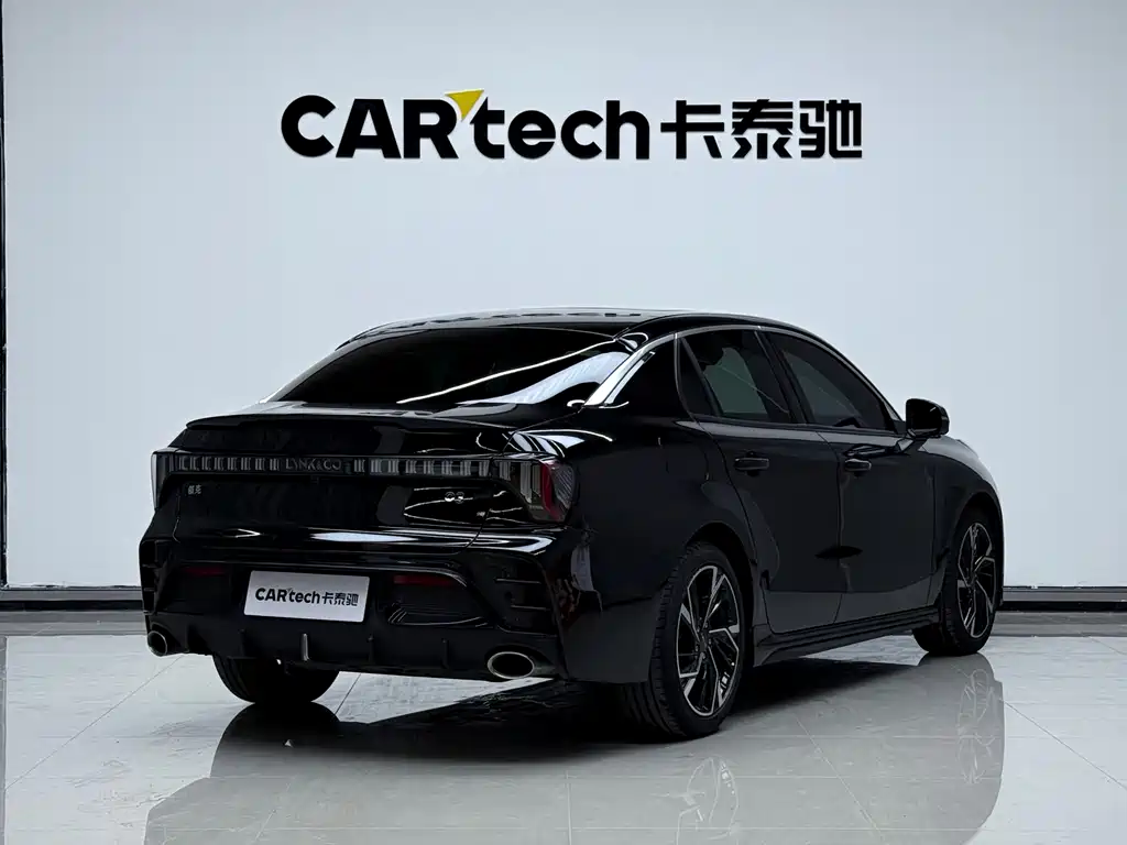 Lynk & Co 03 2023 2.0TD DCT Pro купить на сайте DeffCars