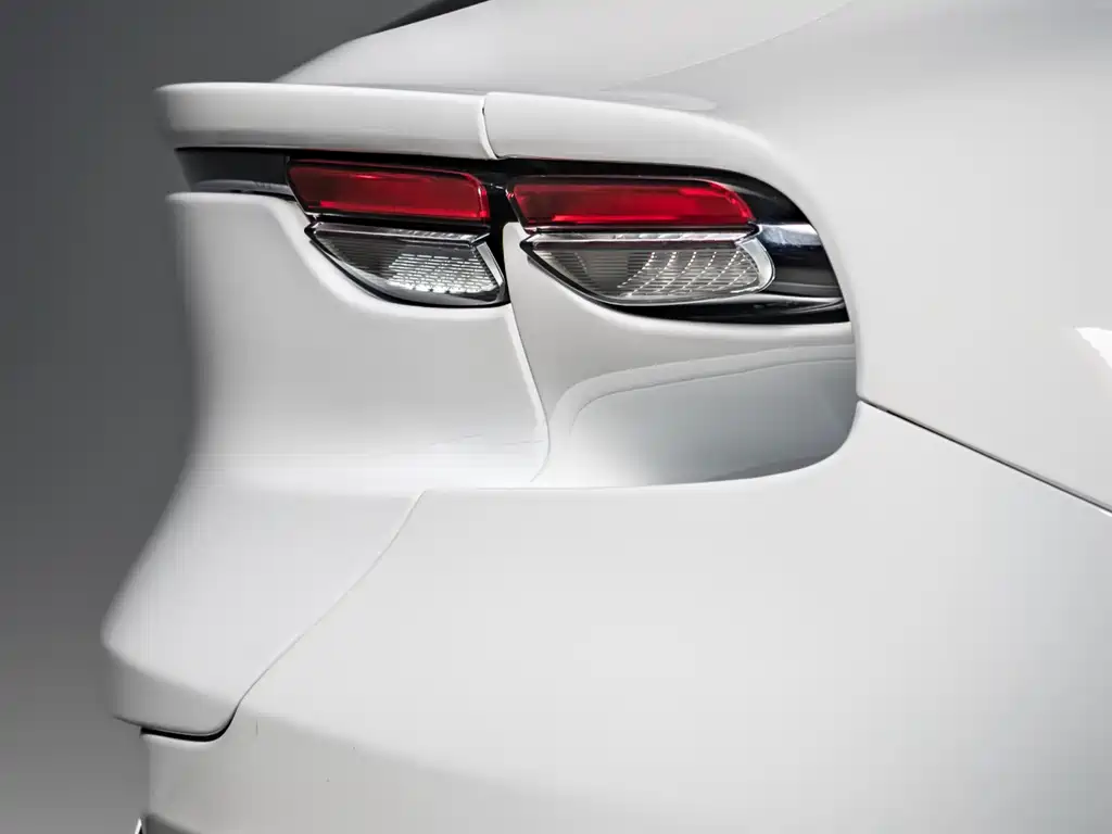 Purosangue 2023 6.5L V12 купить на сайте DeffCars