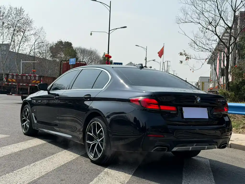 BMW 5 Series 2022 530Li Exclusive M Sports Package купить на сайте DeffCars