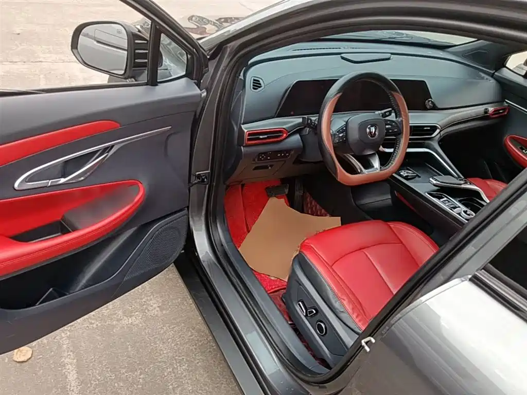 Changan UNI-T 2020 1.5T flagship model купить на сайте DeffCars