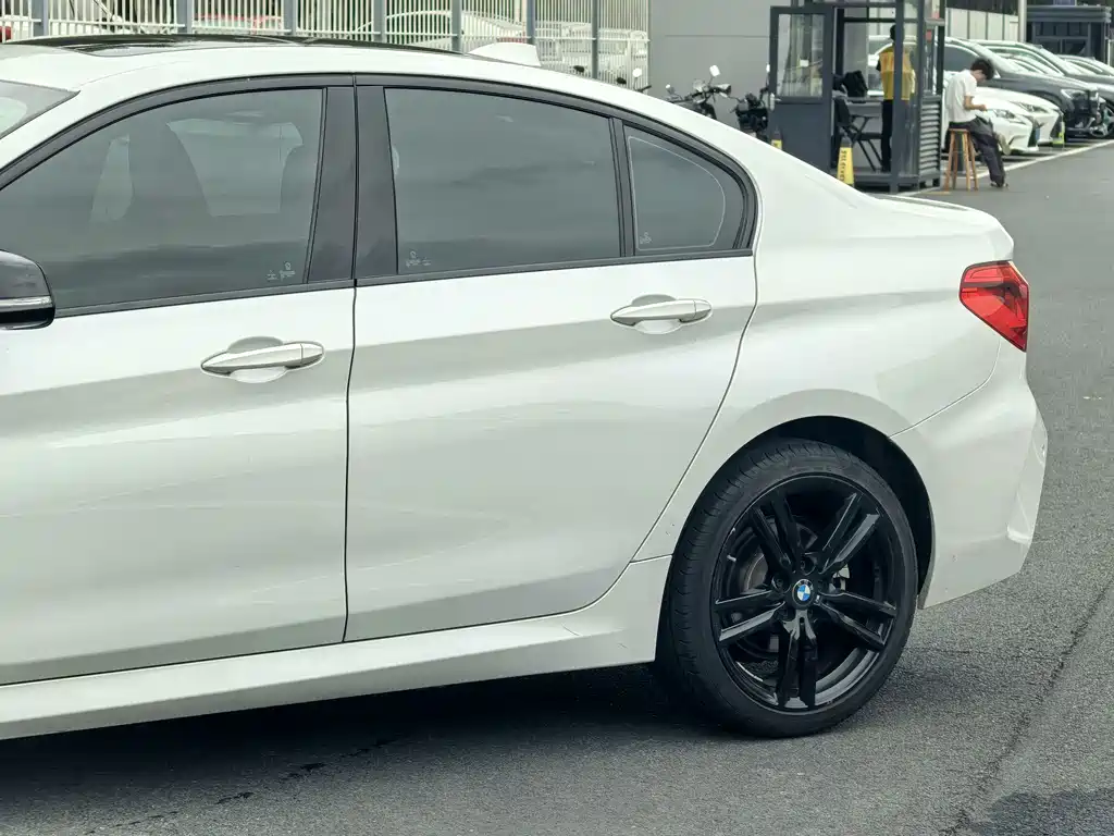 BMW 1 Series 2021 facelift 125i M Sports Night Edition купить на сайте DeffCars