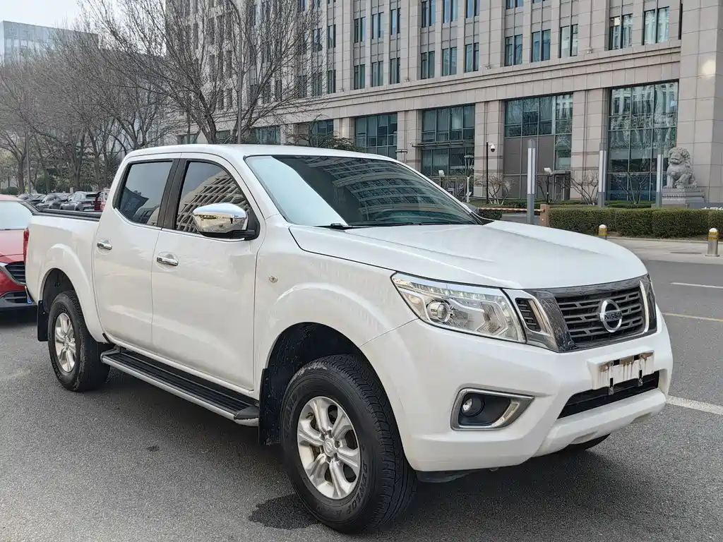 Navara 2017 2.5L automatic four-wheel drive luxury version QR25 купить на сайте DeffCars