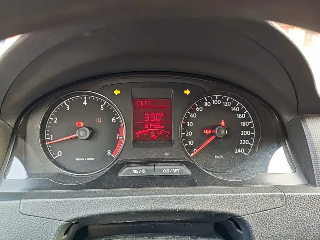 SANTANA 2015 1.4L manual fashion version купить на сайте DeffCars