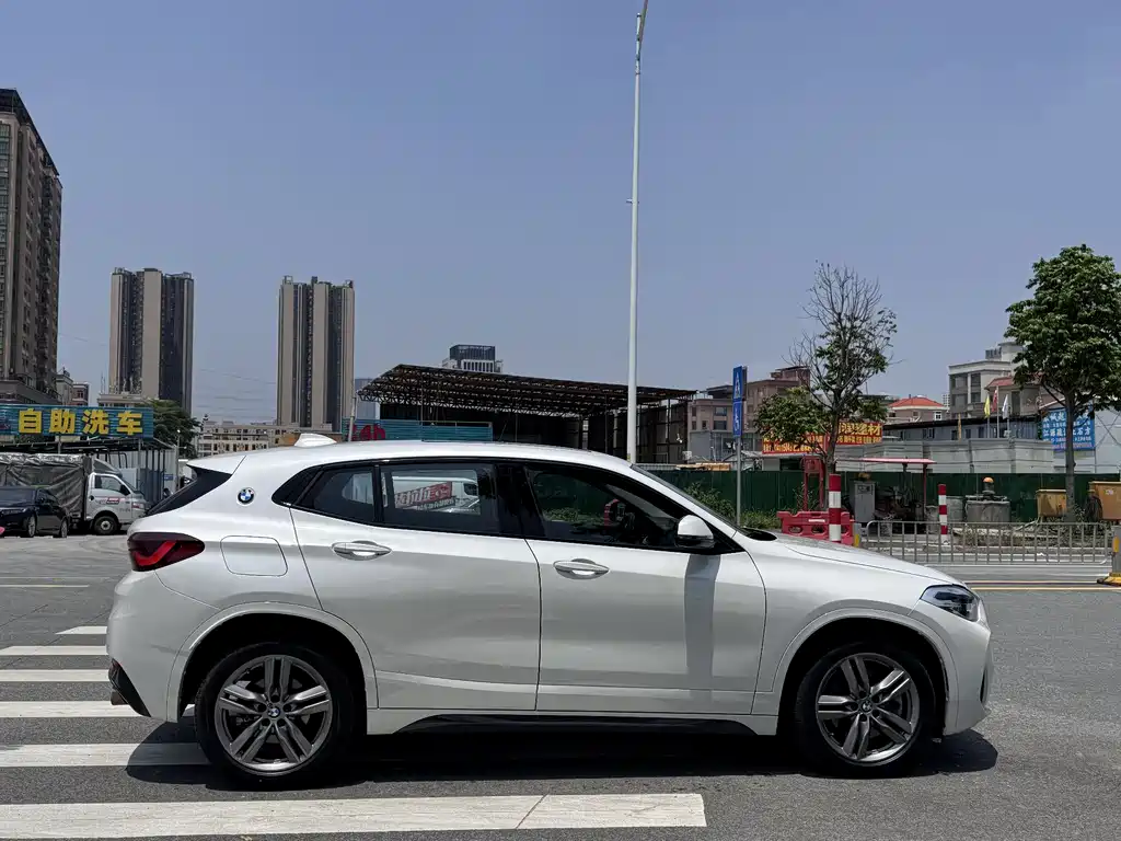 BMW X2 2021 facelift sDrive25i M sports package купить на сайте DeffCars