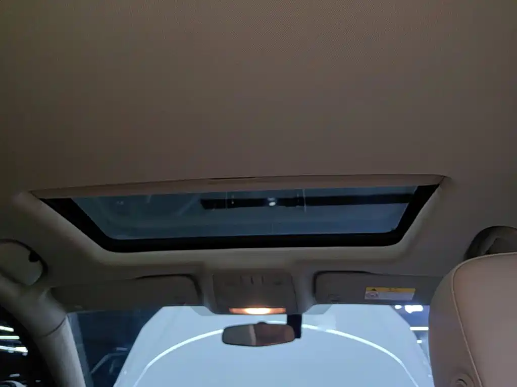 Regal 2015 2.0L Leading Fashion Edition купить на сайте DeffCars