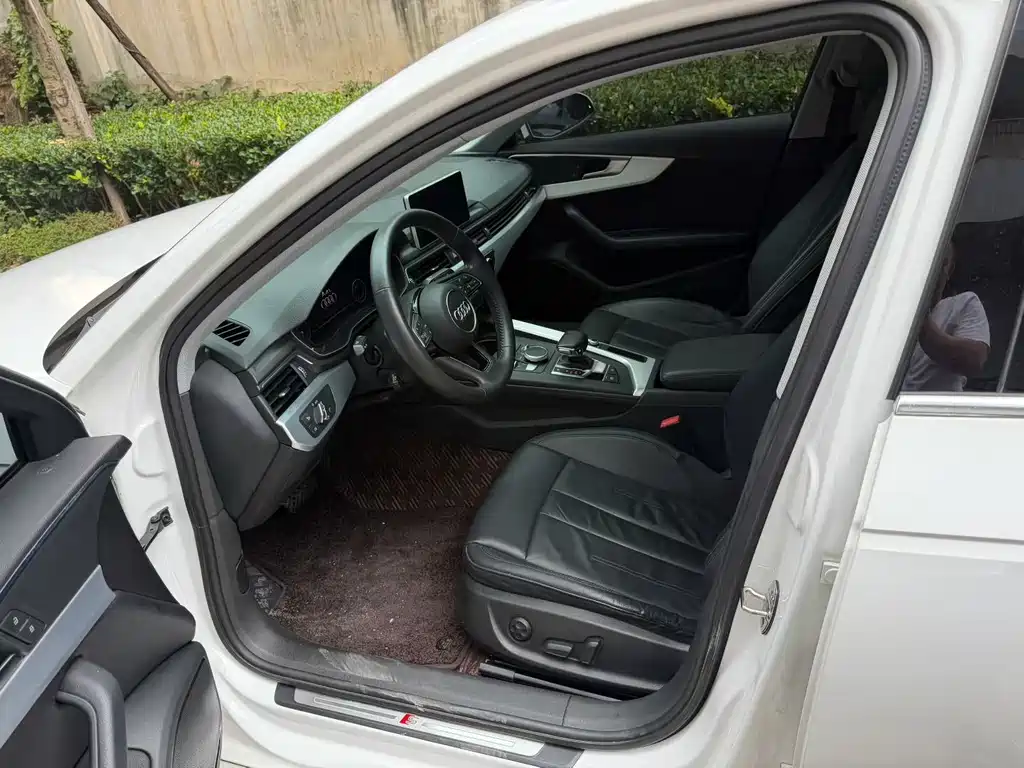 Audi A4L 2019 40 TFSI Fashion Type National VI купить на сайте DeffCars