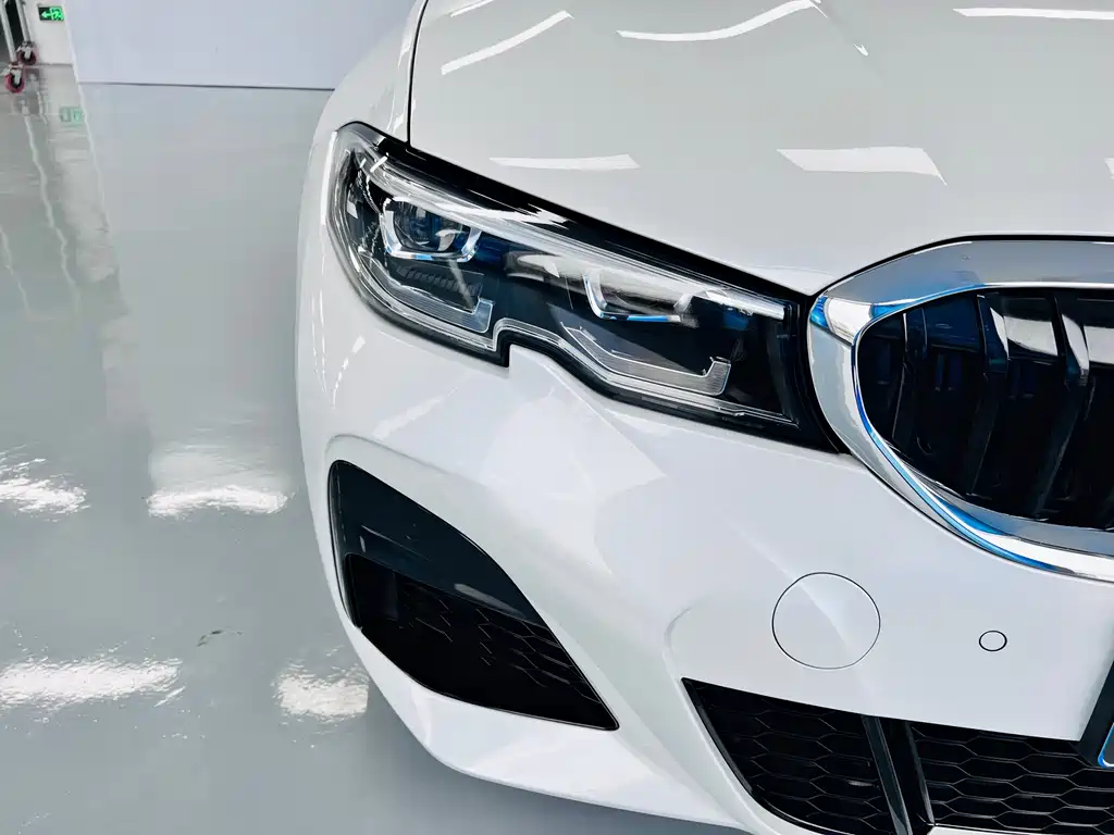 BMW 3 Series 2022 320Li M Sports Package купить на сайте DeffCars