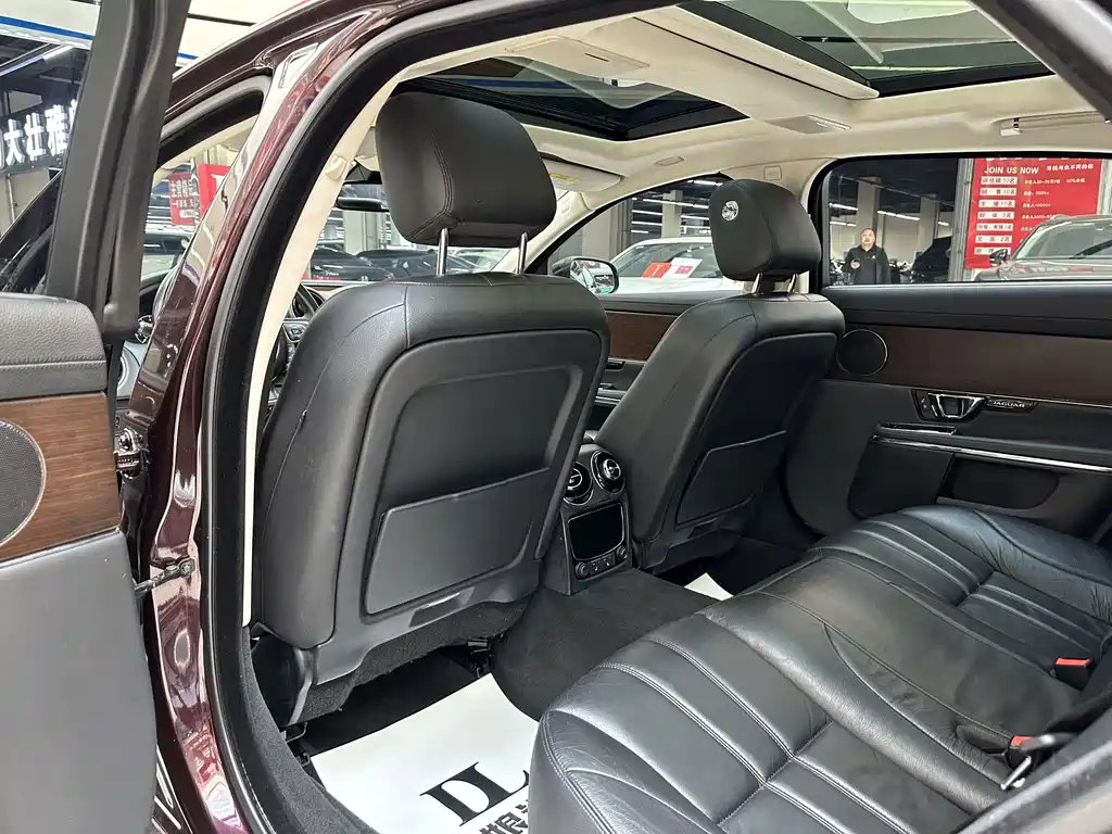 Jaguar XJ 2016 XJL 3.0 SC two-wheel drive elegant business version купить на сайте DeffCars
