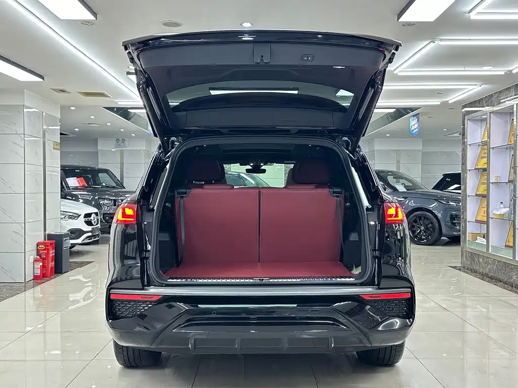 Audi Q6 2024 50 TFSI quattro flying riding suit 6 seats купить на сайте DeffCars