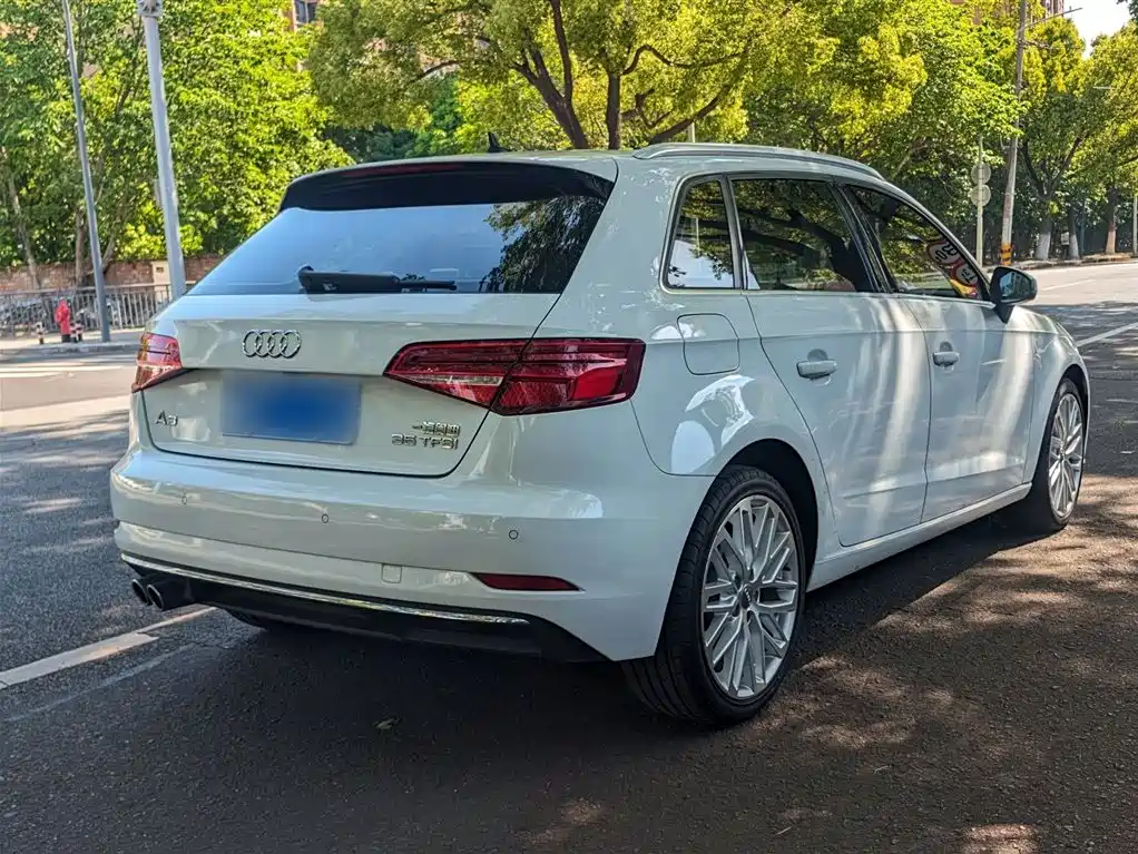 Audi A3 2019 Sportback 35 TFSI Fashion Type National VI купить на сайте DeffCars
