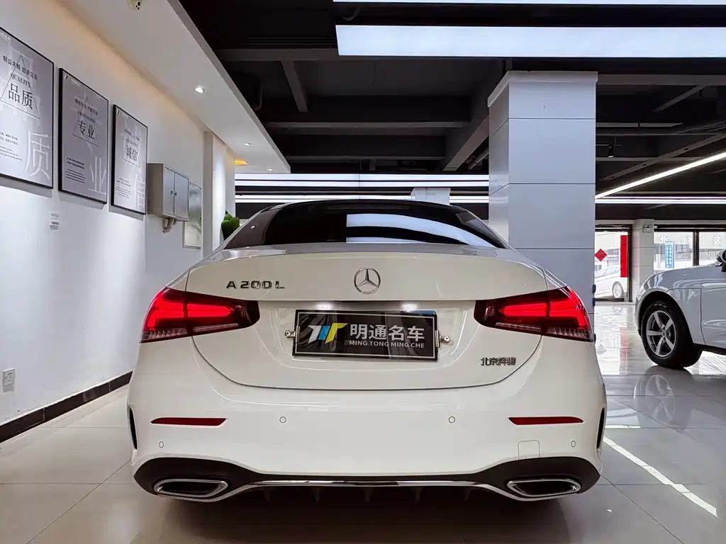 Mercedes-Benz A-Class 2020 A 200 L Sports Sedan купить на сайте DeffCars