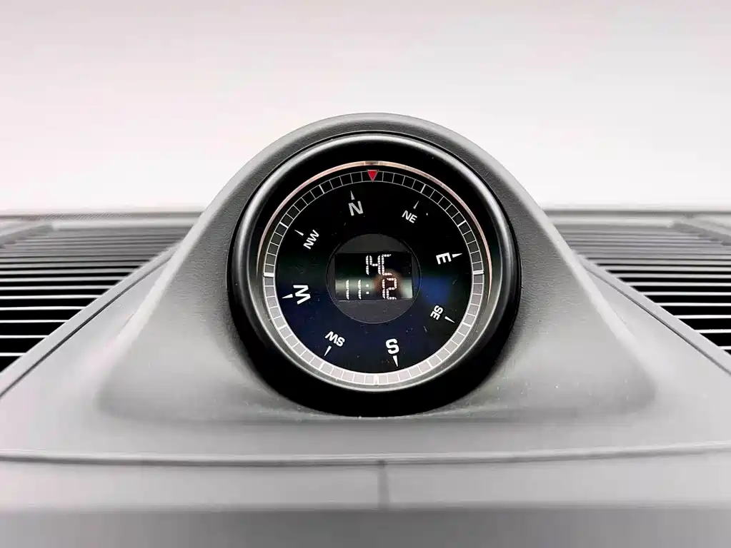 Macan 2025 Macan 2.0T Dream Edition купить на сайте DeffCars