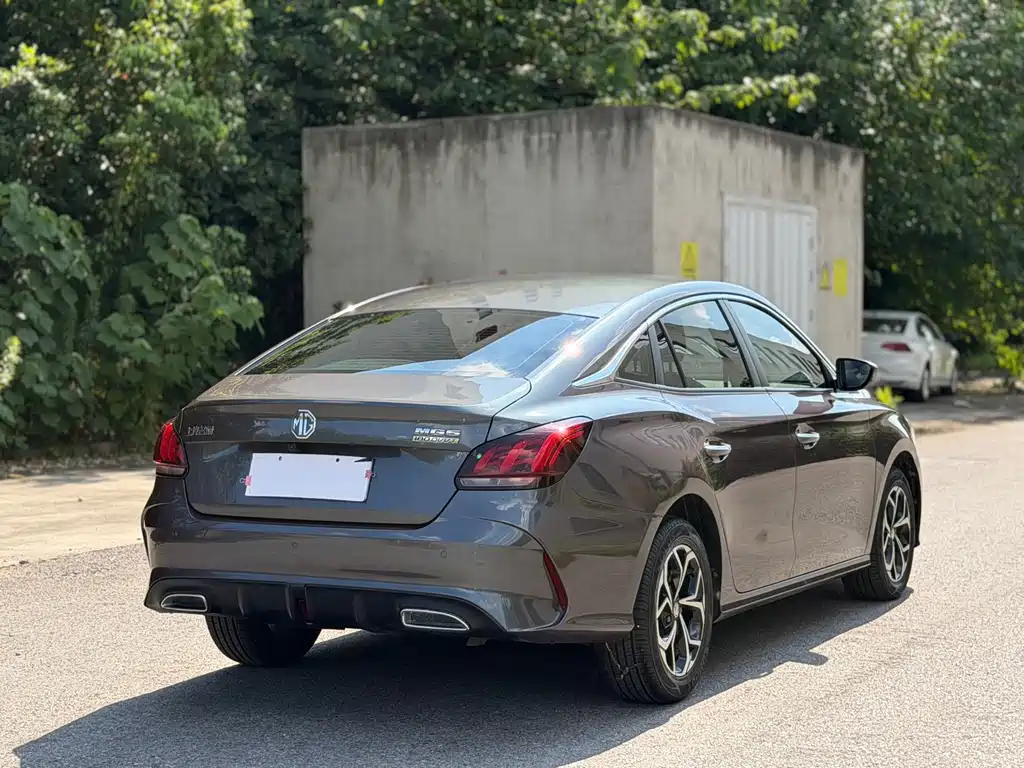 MG5 2022 180DVVT CVT Youth Deluxe Edition купить на сайте DeffCars