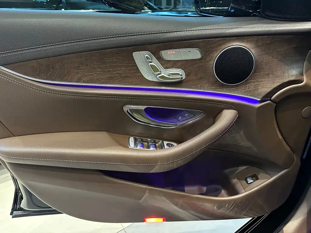 Mercedes-Benz E-Class 2019 E 300 L Luxury Model купить на сайте DeffCars