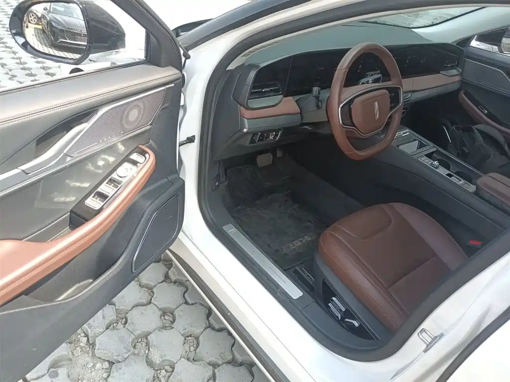 Lincoln Z 2025 2.0T Premium Hybrid Edition купить на сайте DeffCars