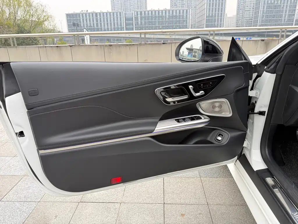 Mercedes-Benz CLE 2025 CLE 300 4MATIC Convertible Coupe купить на сайте DeffCars