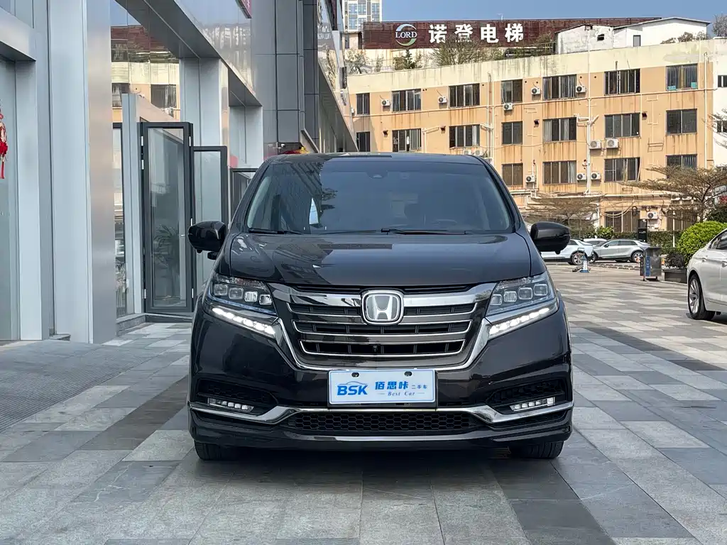 Alison 2019 2.0L Hybrid Deluxe Edition купить на сайте DeffCars