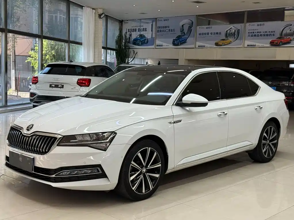 Superb 2023 facelift TSI280 DSG exclusive version купить на сайте DeffCars