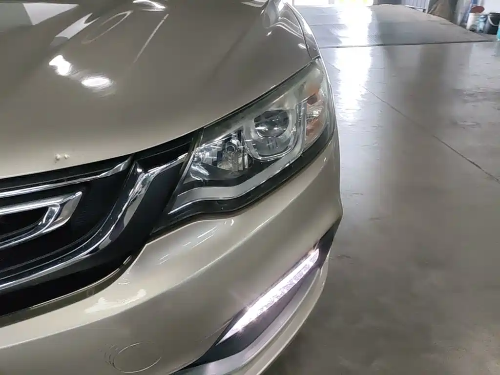 Vision 2018 1.5L Manual Happiness Edition купить на сайте DeffCars