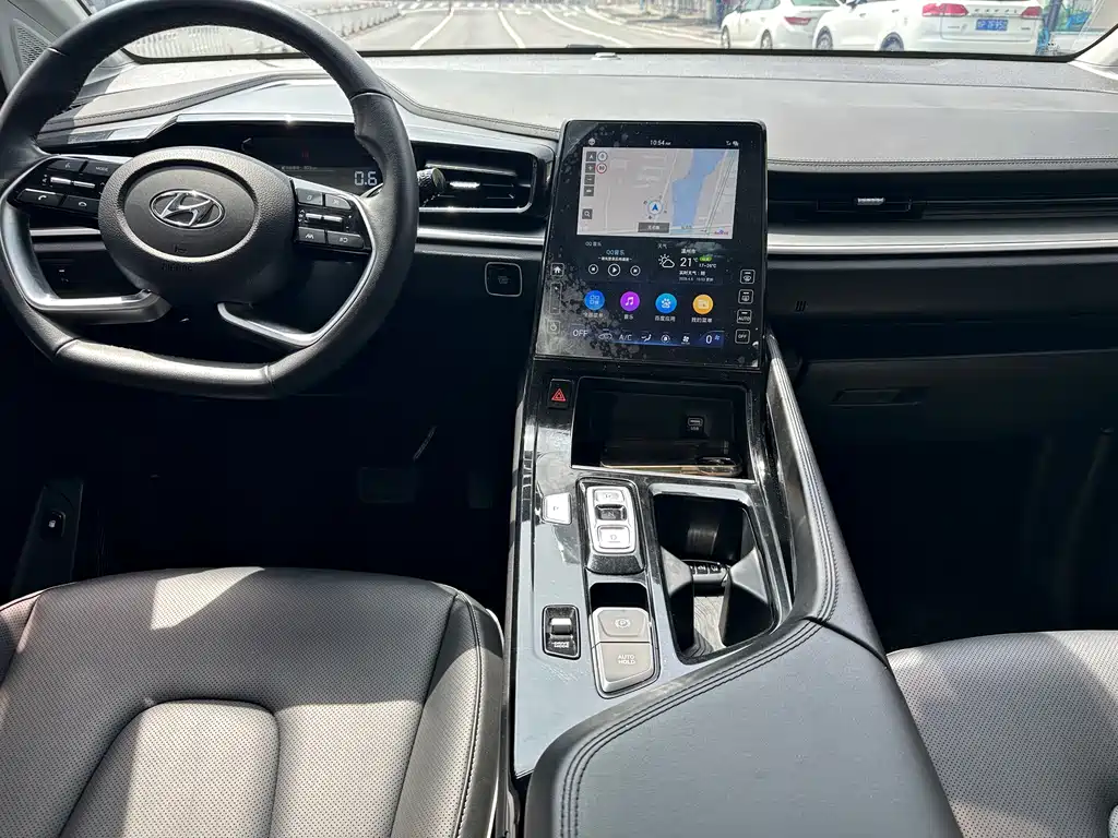 Kustu 2024 270TGDi LUX Premium Edition купить на сайте DeffCars
