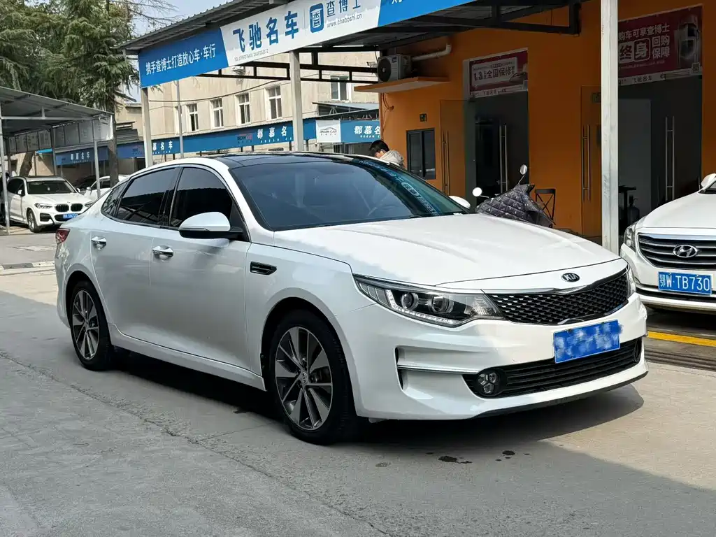 Kia K5 2017 2.0L Automatic 15th Anniversary Special Edition LUX купить на сайте DeffCars