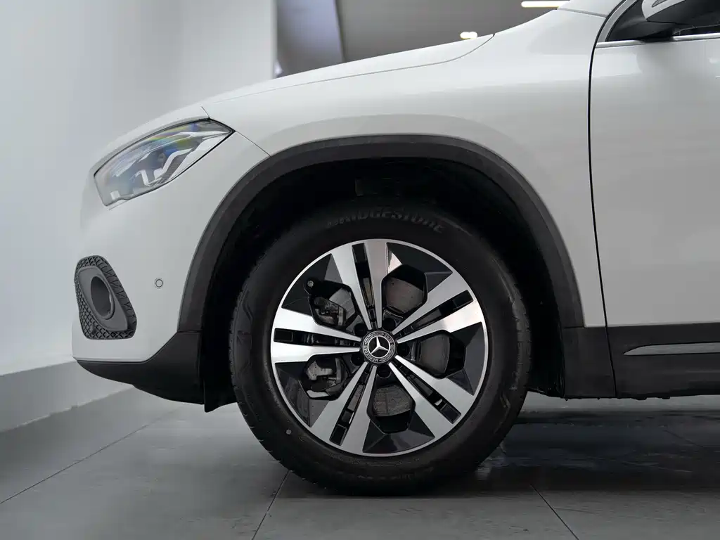 Mercedes-Benz GLA 2023 GLA 220 купить на сайте DeffCars