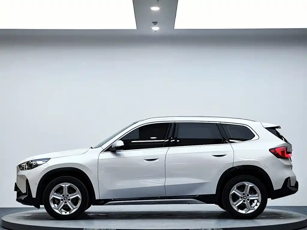 BMW X1 2023 sDrive20Li X Design Package купить на сайте DeffCars
